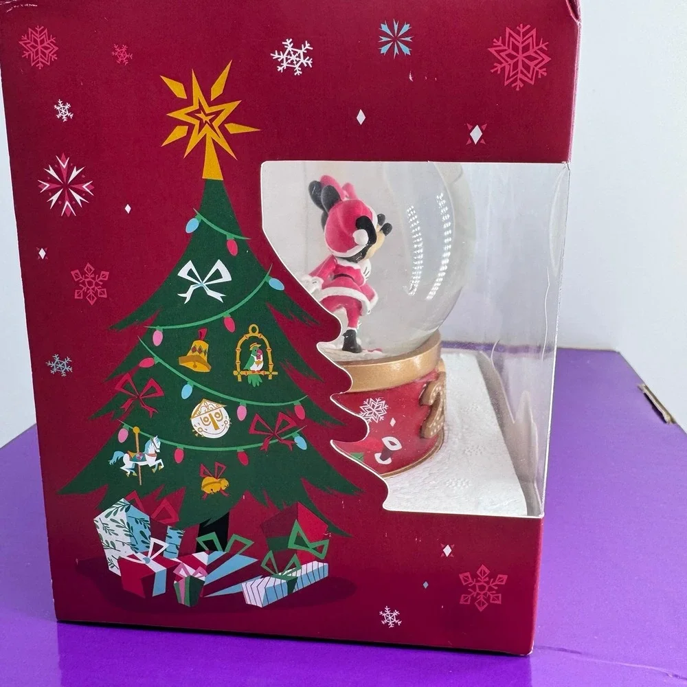 Disney Mickey and Minnie Mouse Christmas Holiday Snow Globe 2020 RETIRED